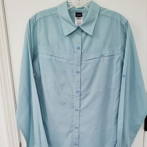 Patagonia Women's Button Down Lt. Blue ~Med.